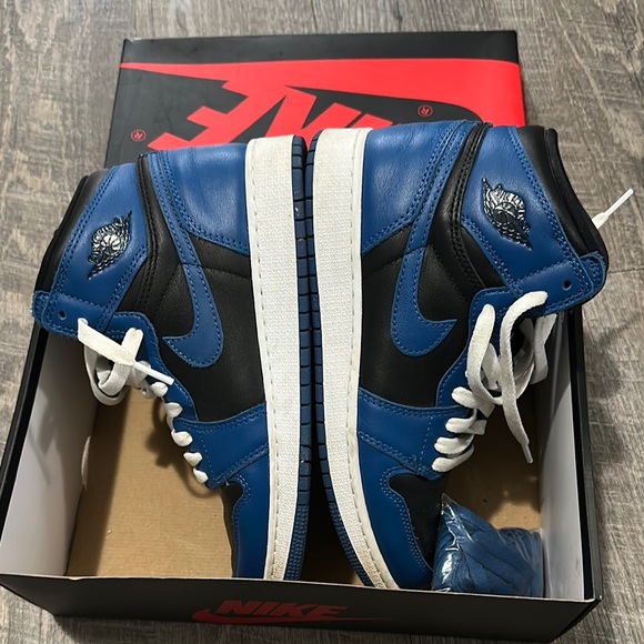 Nike Air Jordan 1 Retro High OG Blue Black Sneakers - Picture 7 of 12